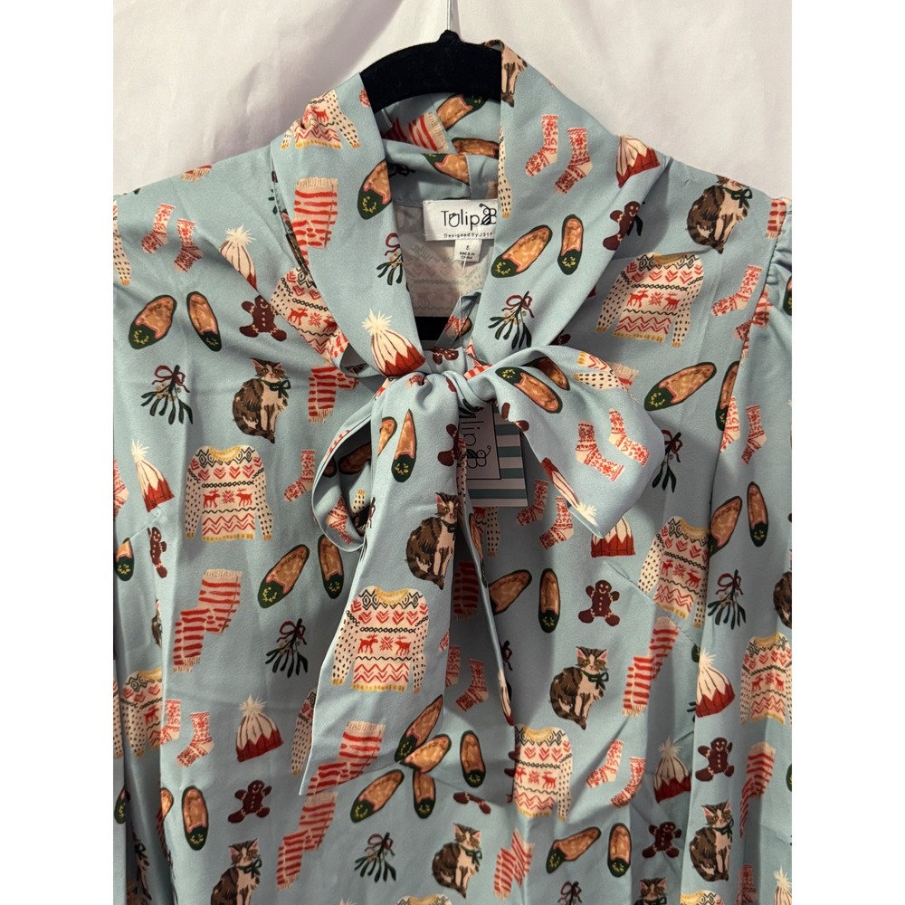 Tulip B Winter Print Bow Tie Neck Blouse Womens S Blue Holiday Novelty NWT - Picture 3 of 9